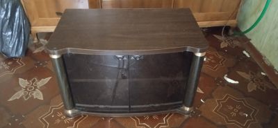 Лот: 22492185. Фото: 1. Тумба под телевизор. Стойки и тумбы для аппаратуры