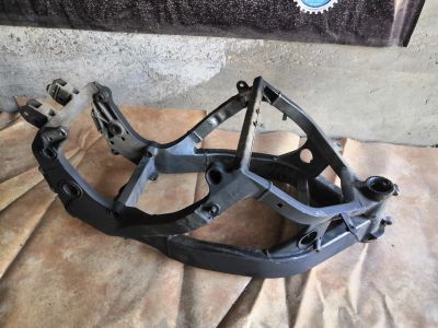 Лот: 16136910. Фото: 1. Рама с документами Kawasaki ZZR400-1. Запчасти