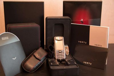 Лот: 5337919. Фото: 1. Vertu Ascent Ti Ferrari Rosso. Кнопочные мобильные телефоны