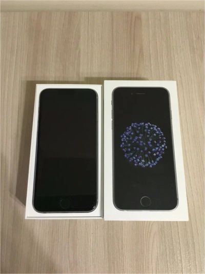 Лот: 7931036. Фото: 1. iPhone 6 черный. Смартфоны
