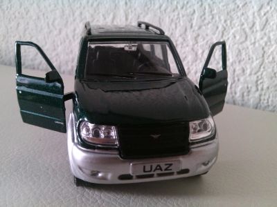Лот: 1741826. Фото: 1. модель uaz patriot. Автомоделизм