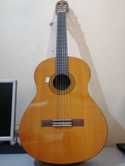 Лот: 17395119. Фото: 1. Классическая гитара Yamaha CM40... Гитары