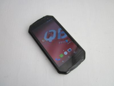 Лот: 24558464. Фото: 1. Смартфон BQ Shark 5033 + з/у. Смартфоны