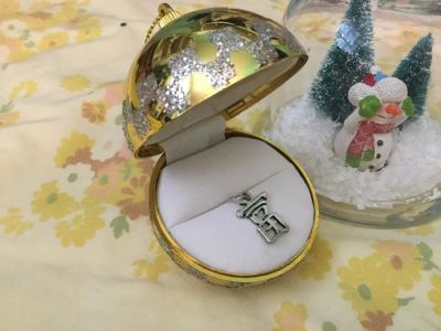 Лот: 10827817. Фото: 1. Кулон серебряный счастье. Подарки на Новый год