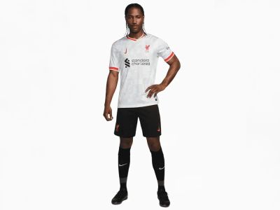 Лот: 25338174. Фото: 1. Футбольная форма Nike FC Liverpool. Форма