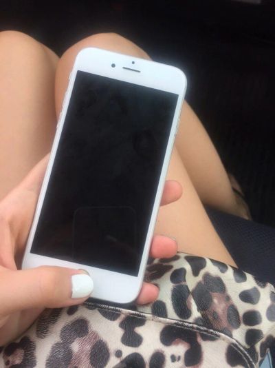 Лот: 10078347. Фото: 1. Iphone 6 16гб белый не восстановленный. Смартфоны