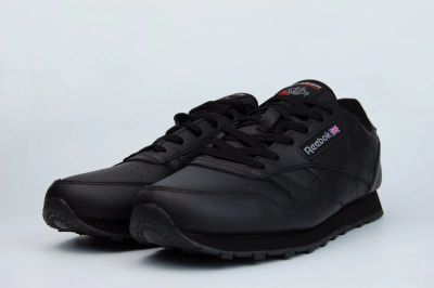 Лот: 16946590. Фото: 1. Кроссовки Reebok Leather Triple... Кеды, кроссовки, слипоны