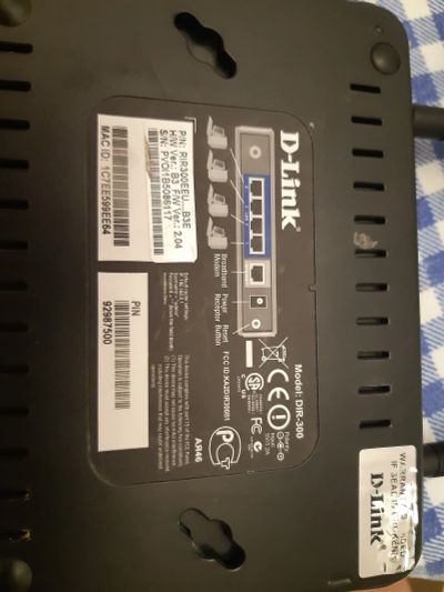 Лот: 15262383. Фото: 1. Продам Роутер D-link dir-300. Маршрутизаторы (роутеры)
