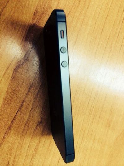 Лот: 4489601. Фото: 1. Продам iPhone 5 Black 16GB... Смартфоны