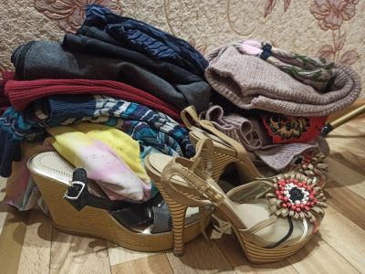Лот: 16344147. Фото: 1. Пакет женских вещей и обуви, одним... Другое (женская одежда)