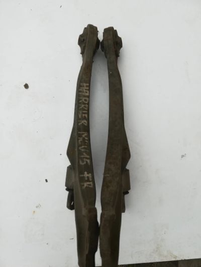 Лот: 25359101. Фото: 1. Рычаги подвески Toyota Harrier... Ходовая, подвеска, рулевое управление