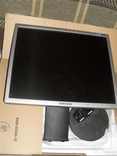 Лот: 1851286. Фото: 1. Монитор samsung. SyncMaster 943n... ЖК-мониторы