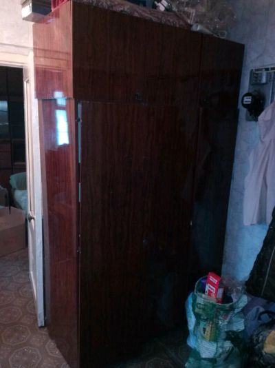 Лот: 10995349. Фото: 1. Продам старый шкаф трехстворчатый. Шкафы, шкафы-купе