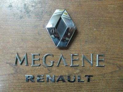 Лот: 11125189. Фото: 1. Эмблема знак значек шильдик Renault... Кузов