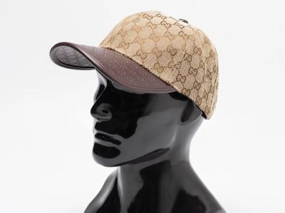Лот: 21129120. Фото: 1. Кепка Gucci. Шарфы, платки