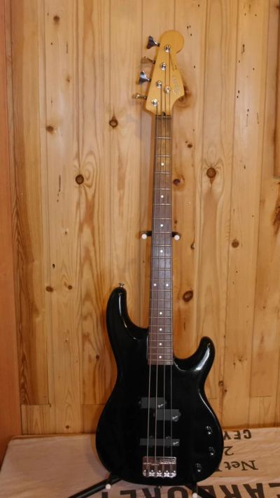 Лот: 9913452. Фото: 1. мензура 32" Fender bass, made... Гитары