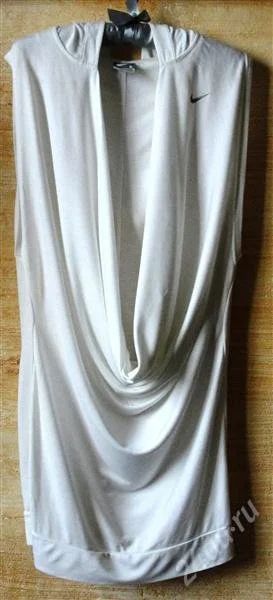 Лот: 1947031. Фото: 1. Туника Nike размер S. Футболки, топы и майки
