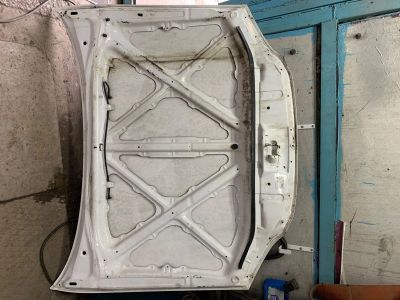 Лот: 16197661. Фото: 1. Капот Toyota Caldina 210. Кузов