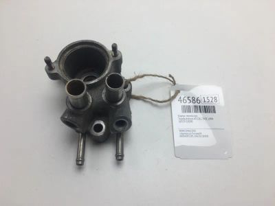 Лот: 20392703. Фото: 1. Корпус термостата Toyota Avensis... Двигатель и элементы двигателя
