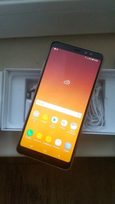 Лот: 12623849. Фото: 1. Samsung a8 plus. Смартфоны