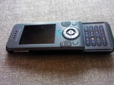 Лот: 7660733. Фото: 1. Sony Ericsson слайдер запчасти. Кнопочные мобильные телефоны