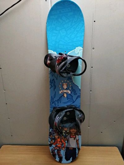 Лот: 12675771. Фото: 1. Сноуборд детский Burton chopper... Сноуборды