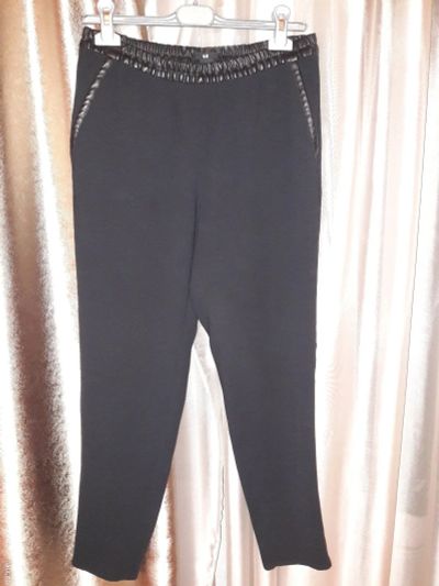 Лот: 14587727. Фото: 1. Брюки H&M на 44 рус. Брюки, шорты