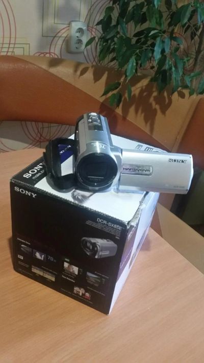Лот: 8641480. Фото: 1. Видеокамера Sony DCR-SX85E. Видеокамеры