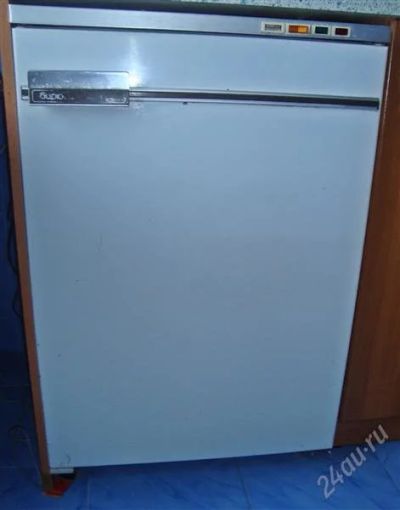 Лот: 1955215. Фото: 1. морозильная камера ''бирюса''. Холодильники, морозильные камеры