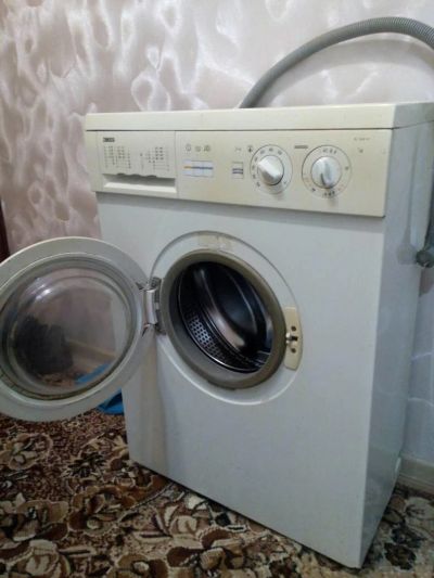 Лот: 11091515. Фото: 1. Машинка zanussi. Стиральные машины