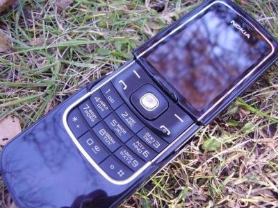 Лот: 257474. Фото: 1. nokia 8600 luna. оригинал. Кнопочные мобильные телефоны