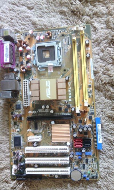Лот: 5609623. Фото: 1. Материнская плата ASUS P5KPL-C. Материнские платы