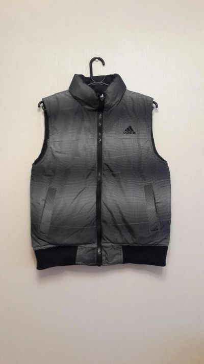 Лот: 8042884. Фото: 1. Жилетка Adidas. Верхняя одежда