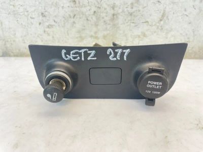 Лот: 25601095. Фото: 1. прикуриватель Hyundai Getz. Двигатель и элементы двигателя