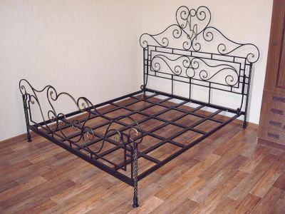 Лот: 9490351. Фото: 1. Кованная кровать 2. Кровати