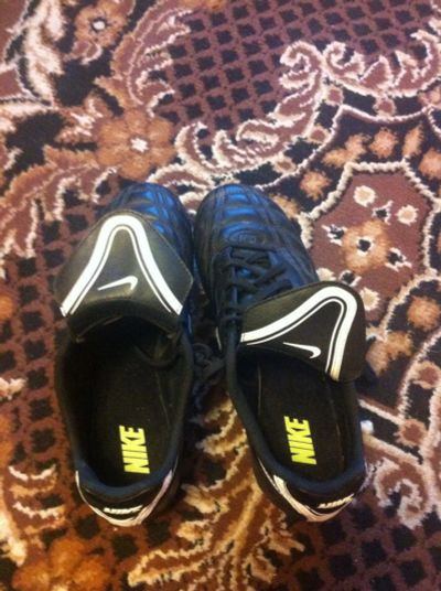 Лот: 7014111. Фото: 1. Бутсы Nike. Другое (мужская обувь)