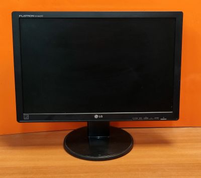 Лот: 18258740. Фото: 1. Монитор LG W1942SE Диагональ 19... ЖК-мониторы