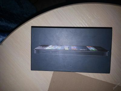 Лот: 4939511. Фото: 1. iPhone 5 blak 64 Гб. Смартфоны
