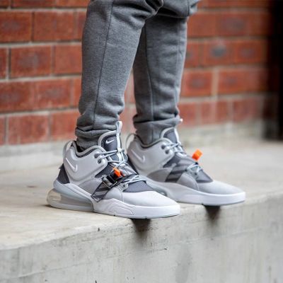 Лот: 12368371. Фото: 1. Кроссовки Nike Air Force 270. Кеды, кроссовки, слипоны