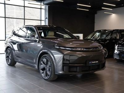 Лот: 25669890. Фото: 1. Внедорожник LiXiang L7 2025. Автомобили