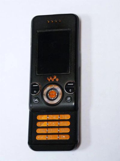 Лот: 3335125. Фото: 1. Sony Ericsson w580i. Кнопочные мобильные телефоны