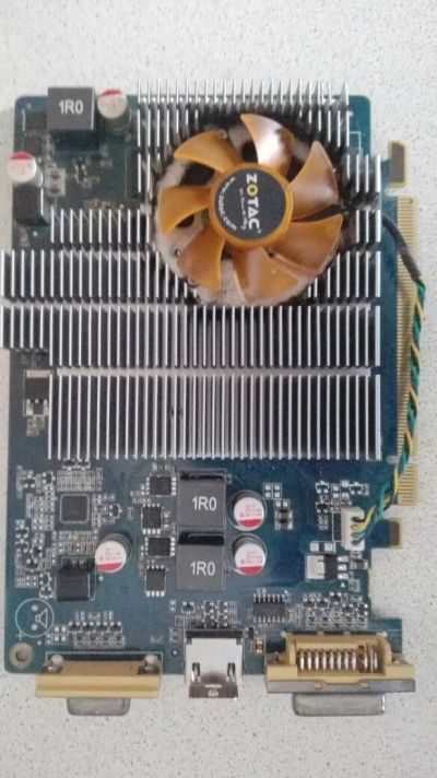 Лот: 9102003. Фото: 1. zotac gt220 synergy edition 512mb... Видеокарты