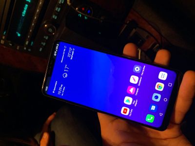 Лот: 14105448. Фото: 1. LG G7 ThinQ. Смартфоны