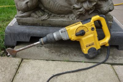 Лот: 10594440. Фото: 1. Отбойный молоток ,перфоратор Dewalt... Электроинструмент