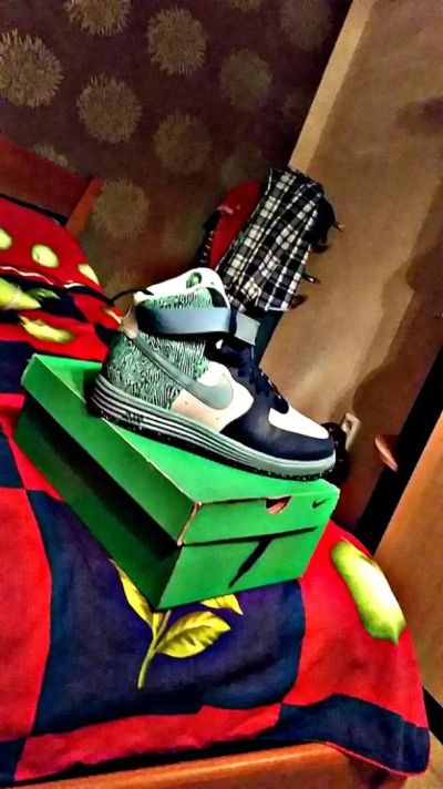 Лот: 6515669. Фото: 1. Кроссовки Nike. Кеды, кроссовки, слипоны