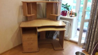 Лот: 7765302. Фото: 1. Компьютерный стол. Компьютерные и письменные столы