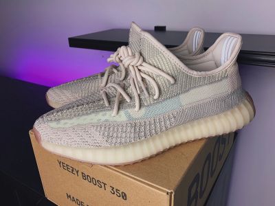 Лот: 15806024. Фото: 1. Продам кроссовки Adidas Yeezy... Кеды, кроссовки, слипоны