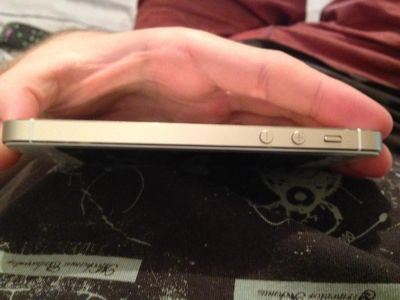 Лот: 4985076. Фото: 1. iPhone 5s 32gb gold , остался... Смартфоны