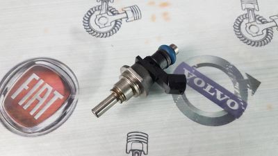 Лот: 23583327. Фото: 1. Форсунка Mazda CX-7 L3-VDT L3K9-13-250A. Двигатель и элементы двигателя