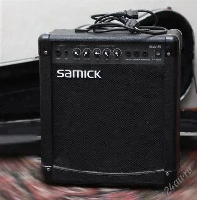 Лот: 2484176. Фото: 1. Басовый комбоусилитель Samick... Гитарные эффекты и комбоусилители